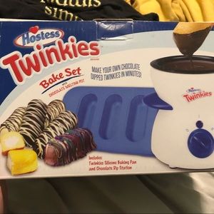 Twinkie maker